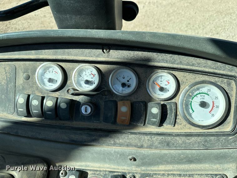 image for item NO9379 2004 Caterpillar 420D  backhoe