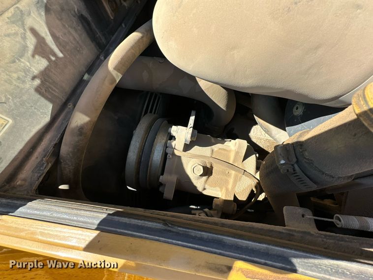 image for item NO9379 2004 Caterpillar 420D  backhoe