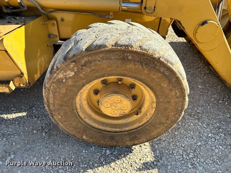 image for item NO9379 2004 Caterpillar 420D  backhoe