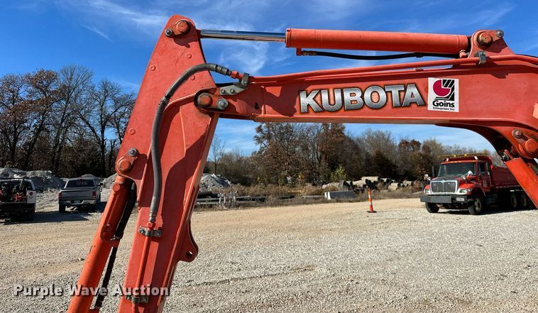 image for item NO9382 2011 Kubota KX121-3  mini excavator
