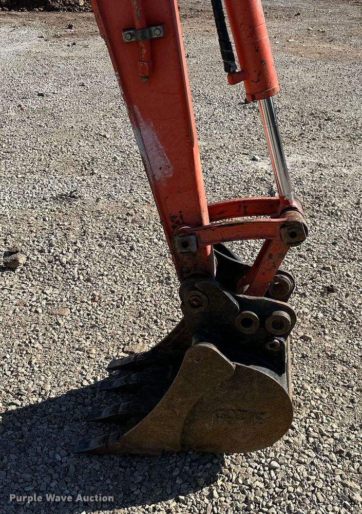 image for item NO9382 2011 Kubota KX121-3  mini excavator