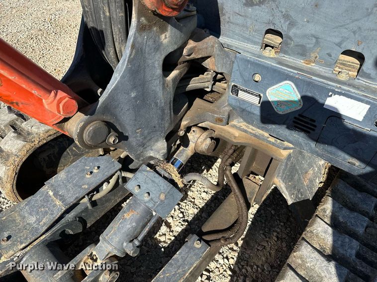 image for item NO9382 2011 Kubota KX121-3  mini excavator