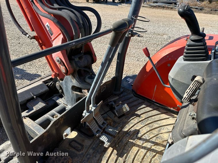 image for item NO9382 2011 Kubota KX121-3  mini excavator