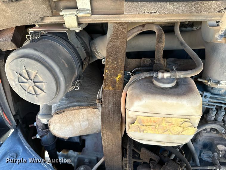 image for item NO9382 2011 Kubota KX121-3  mini excavator