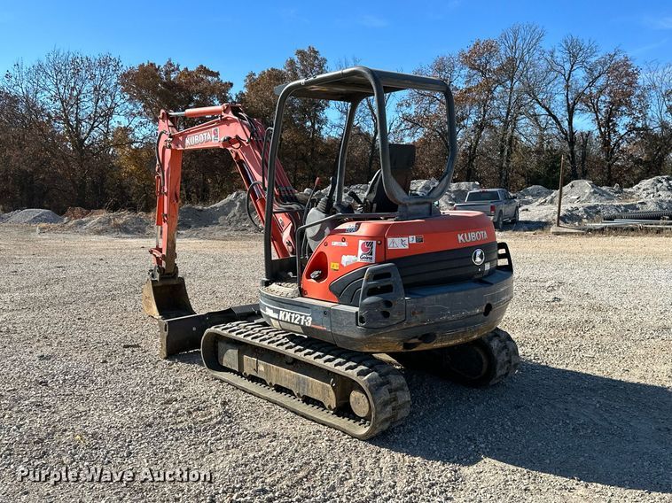 image for item NO9382 2011 Kubota KX121-3  mini excavator