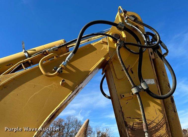 image for item NO9383 2002 Caterpillar 420D  backhoe