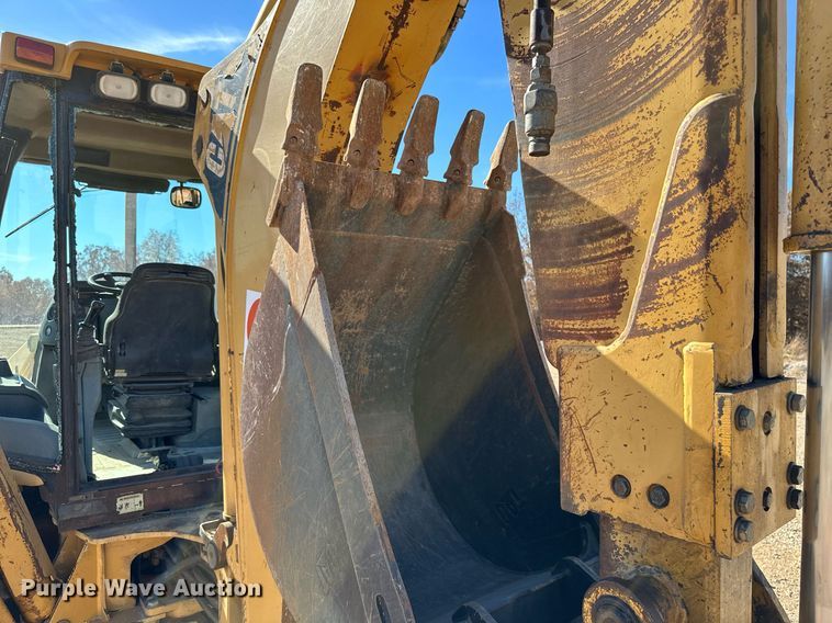 image for item NO9383 2002 Caterpillar 420D  backhoe