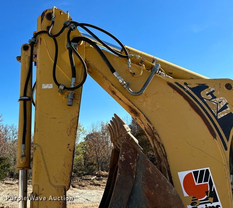 image for item NO9383 2002 Caterpillar 420D  backhoe