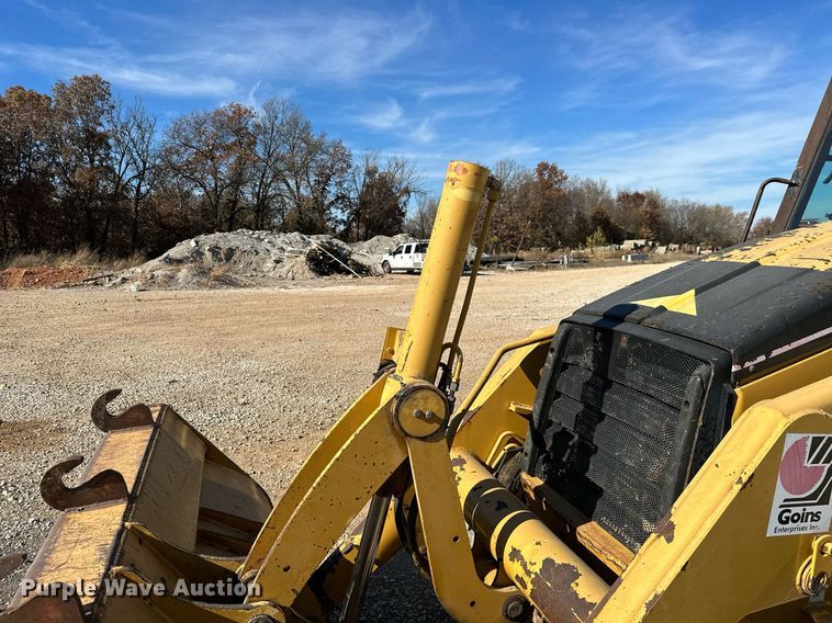 image for item NO9383 2002 Caterpillar 420D  backhoe