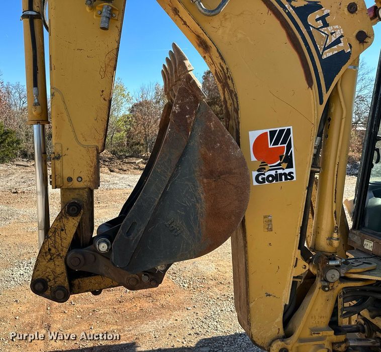 image for item NO9383 2002 Caterpillar 420D  backhoe