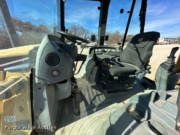 image for item NO9383 2002 Caterpillar 420D  backhoe
