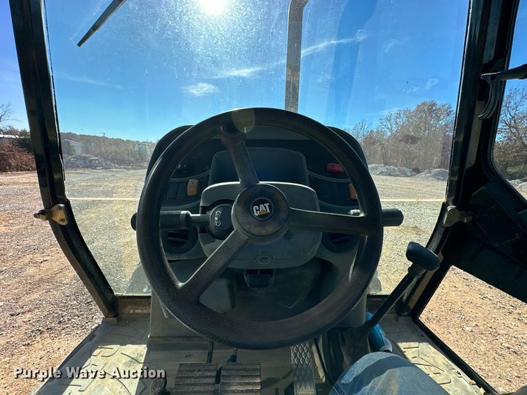 image for item NO9383 2002 Caterpillar 420D  backhoe