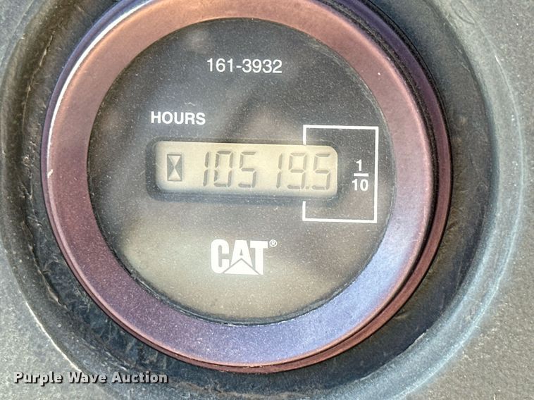 image for item NO9383 2002 Caterpillar 420D  backhoe