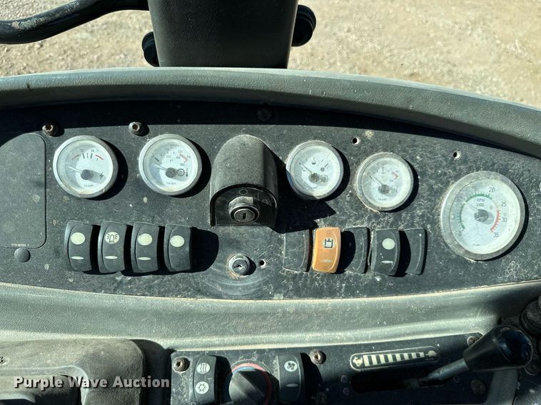 image for item NO9383 2002 Caterpillar 420D  backhoe