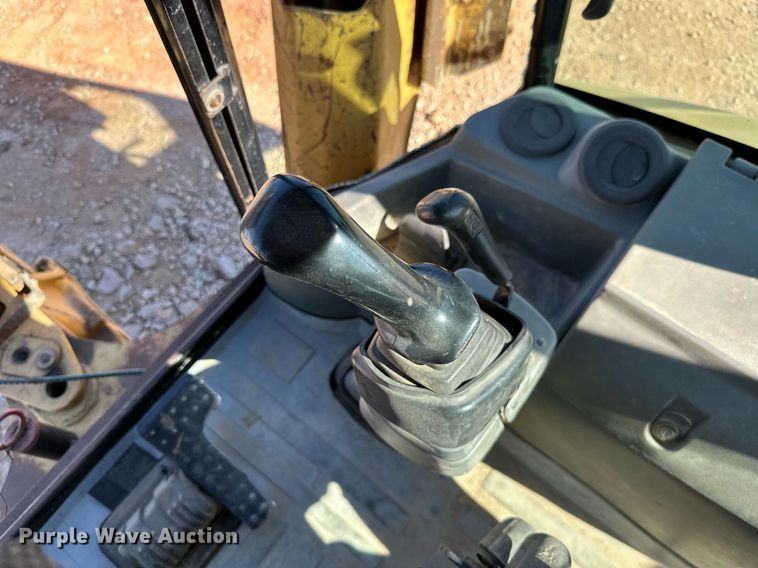 image for item NO9383 2002 Caterpillar 420D  backhoe