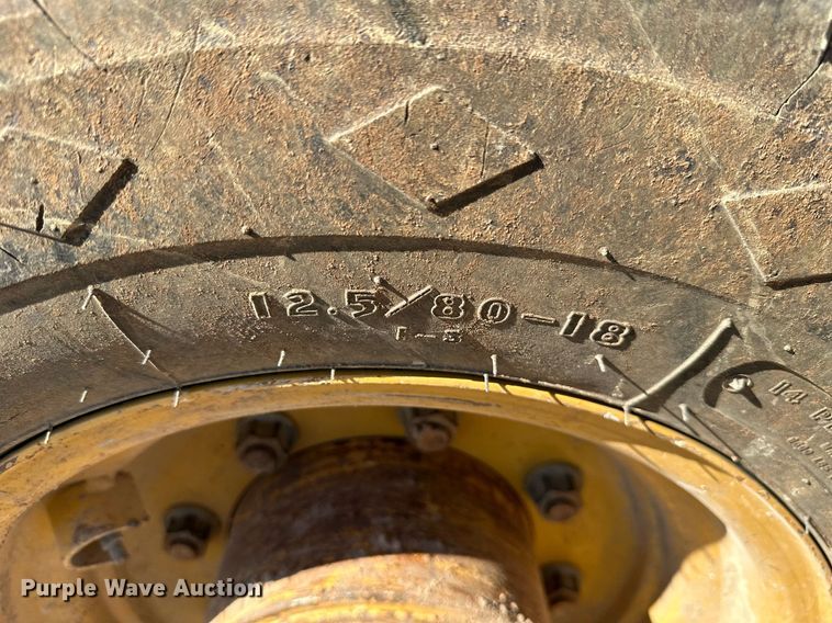 image for item NO9383 2002 Caterpillar 420D  backhoe