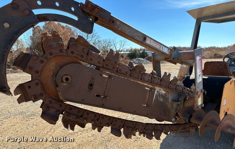 image for item NO9384 1992 Case 660  trencher