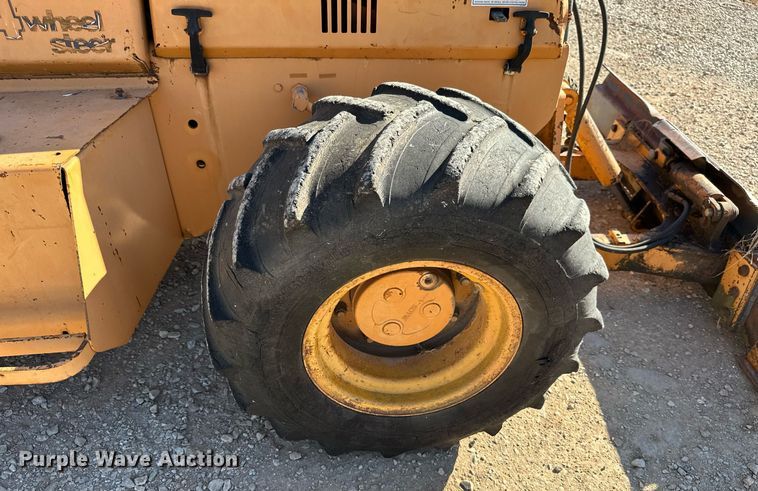 image for item NO9384 1992 Case 660  trencher