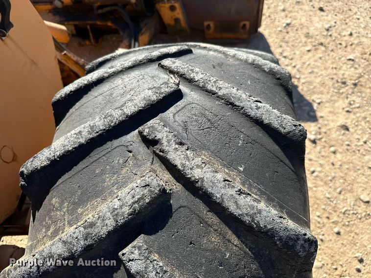 image for item NO9384 1992 Case 660  trencher