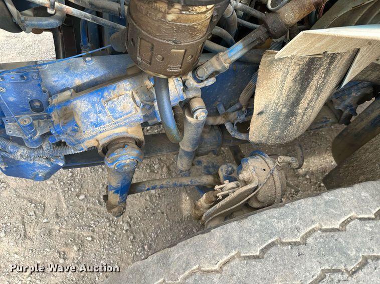 image for item NO9386 2006 International 7600  vacuum truck