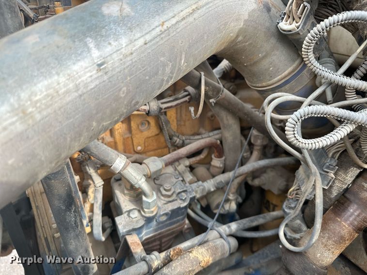 image for item NO9386 2006 International 7600  vacuum truck