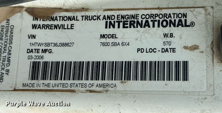 image for item NO9386 2006 International 7600  vacuum truck
