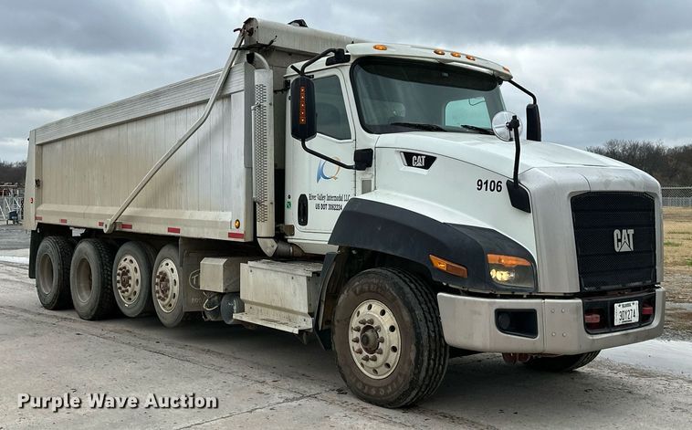 image for item NO9417 2014 Caterpillar CT660  dump truck