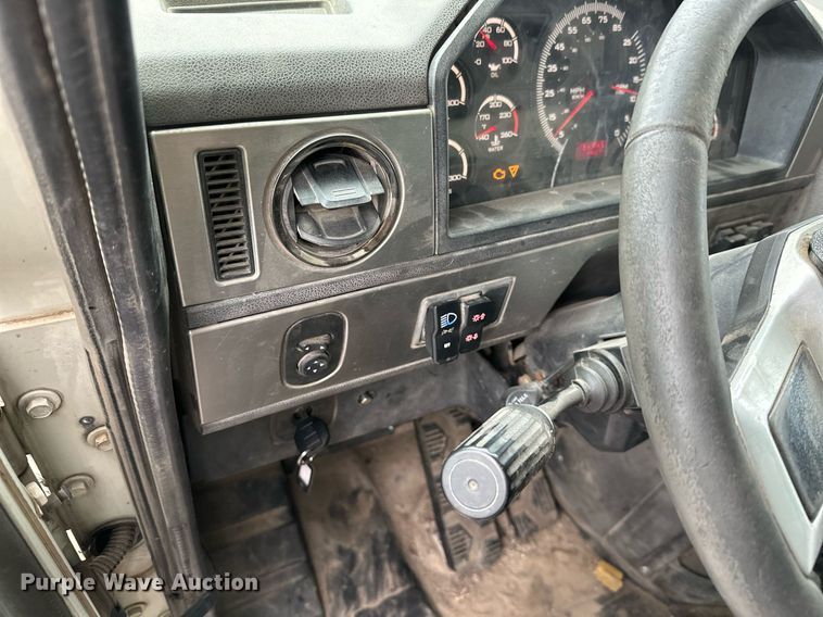 image for item NO9417 2014 Caterpillar CT660  dump truck