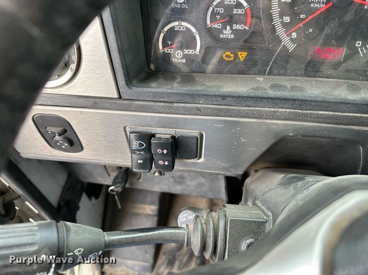 image for item NO9417 2014 Caterpillar CT660  dump truck