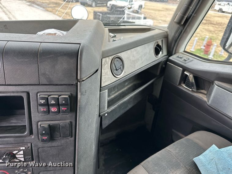 image for item NO9417 2014 Caterpillar CT660  dump truck