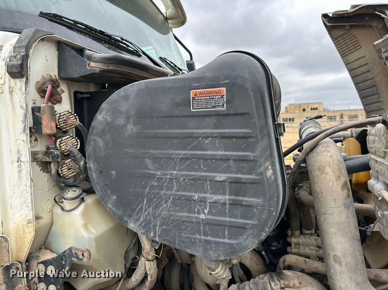 image for item NO9417 2014 Caterpillar CT660  dump truck