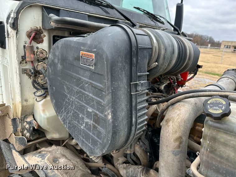 image for item NO9417 2014 Caterpillar CT660  dump truck