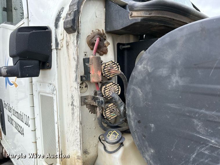 image for item NO9417 2014 Caterpillar CT660  dump truck