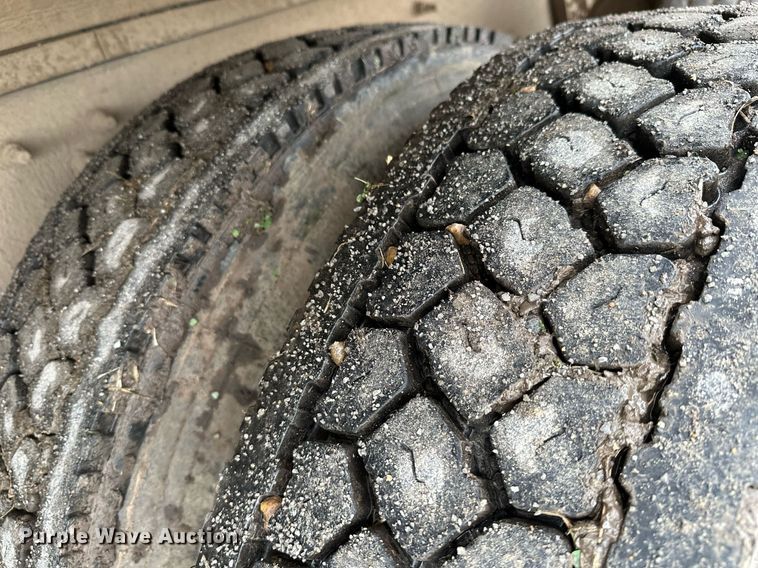 image for item NO9417 2014 Caterpillar CT660  dump truck