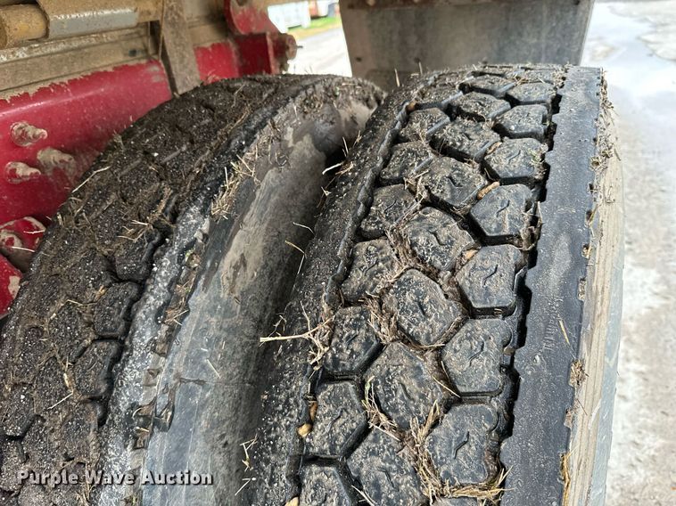 image for item NO9417 2014 Caterpillar CT660  dump truck