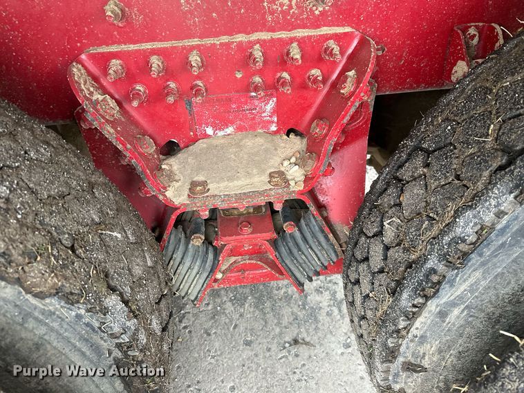 image for item NO9417 2014 Caterpillar CT660  dump truck