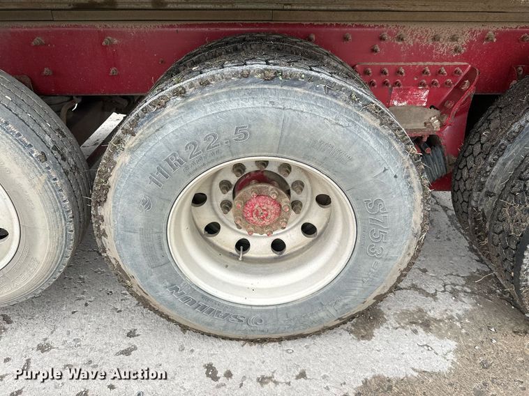 image for item NO9417 2014 Caterpillar CT660  dump truck