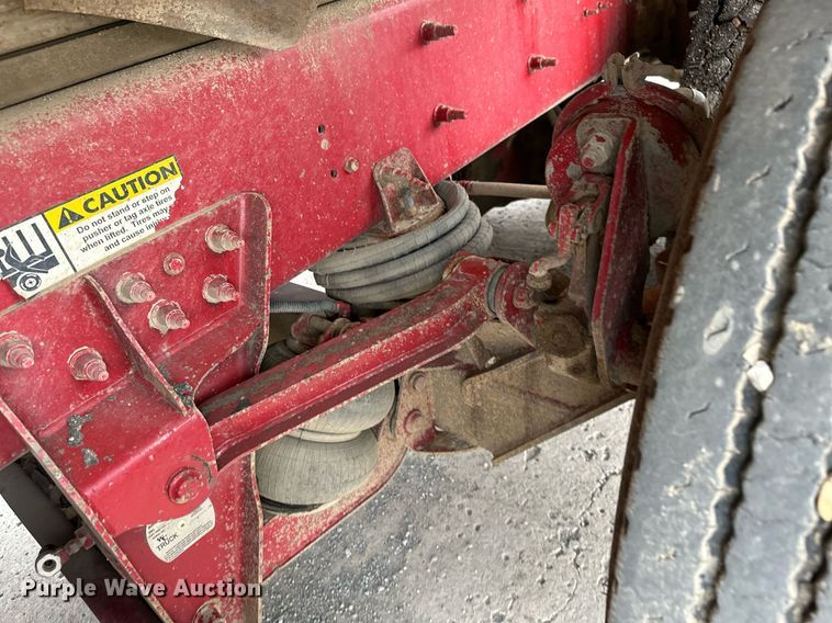 image for item NO9417 2014 Caterpillar CT660  dump truck