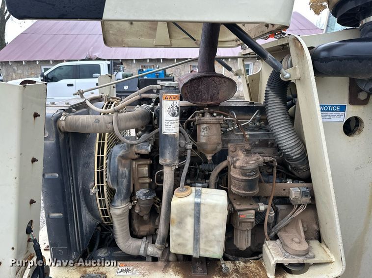 image for item NO9478 1997 Ingersoll Rand VR-524  telehandler