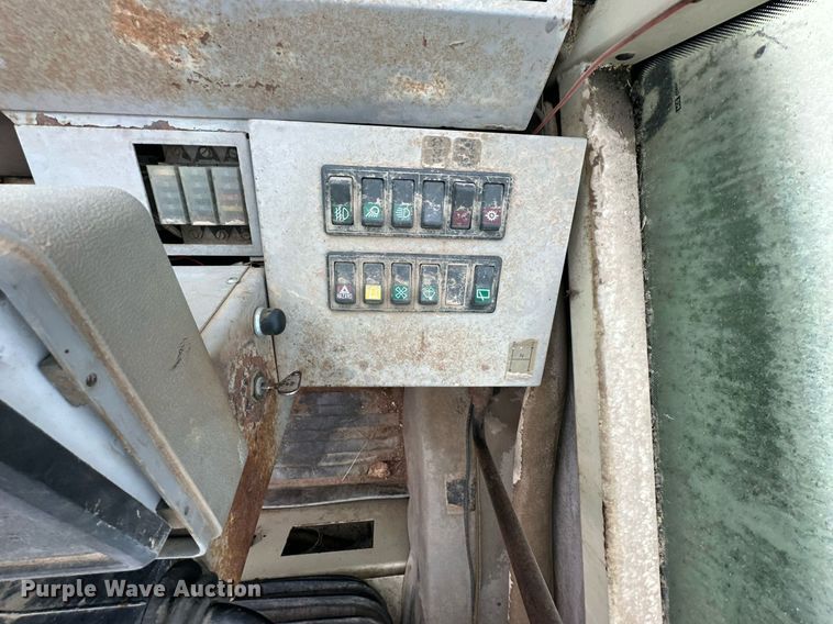 image for item NO9478 1997 Ingersoll Rand VR-524  telehandler