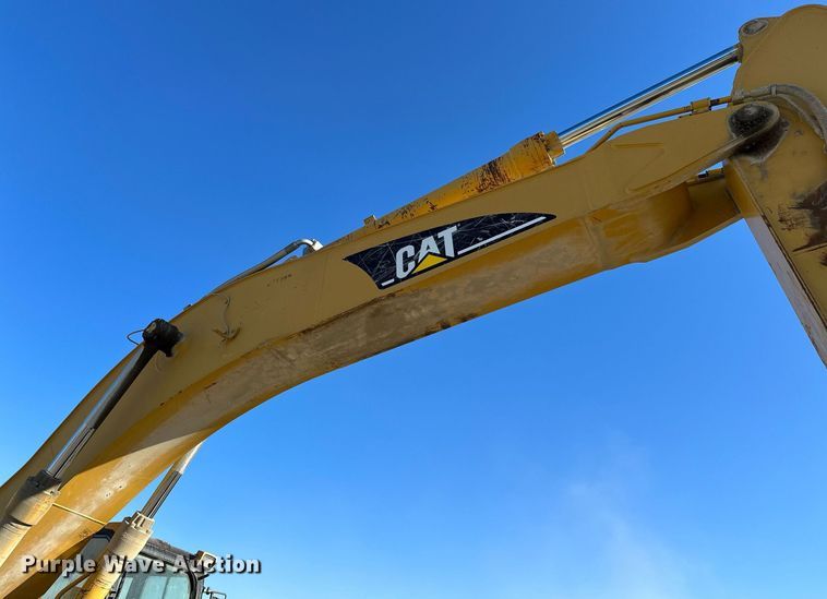 image for item NO9487 2006 Caterpillar 330C L  excavator