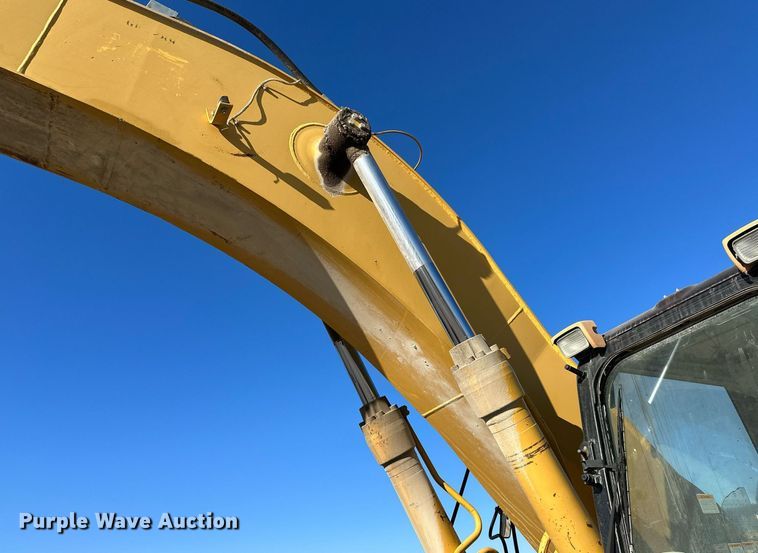 image for item NO9487 2006 Caterpillar 330C L  excavator