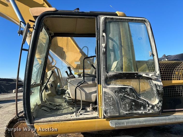 image for item NO9487 2006 Caterpillar 330C L  excavator