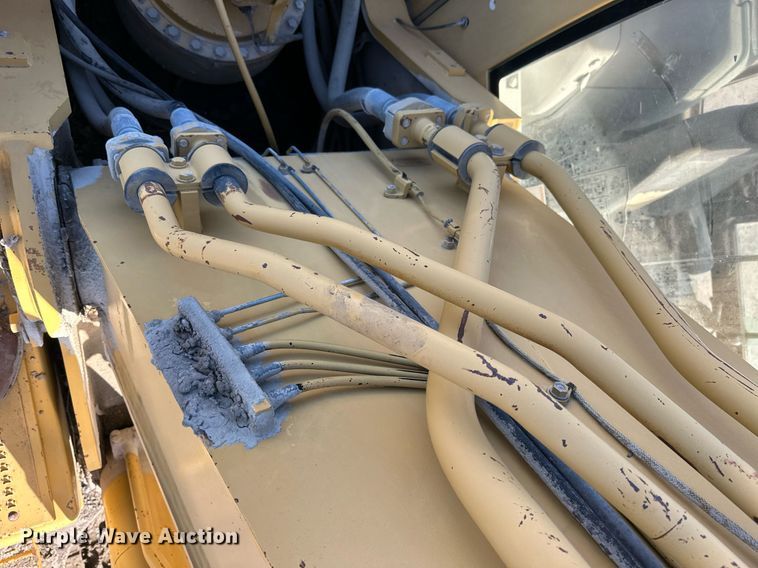 image for item NO9487 2006 Caterpillar 330C L  excavator