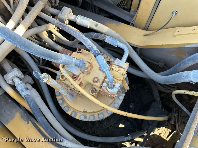 image for item NO9487 2006 Caterpillar 330C L  excavator