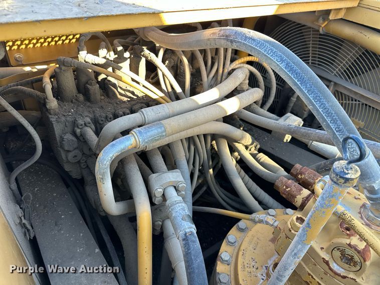 image for item NO9487 2006 Caterpillar 330C L  excavator