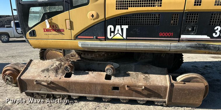 image for item NO9487 2006 Caterpillar 330C L  excavator