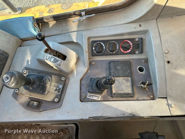 image for item NO9492 2002 Moxy MT31  haul truck