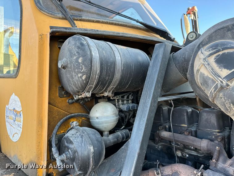 image for item NO9492 2002 Moxy MT31  haul truck