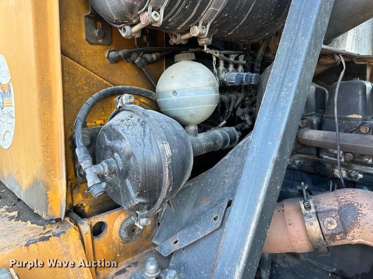 image for item NO9492 2002 Moxy MT31  haul truck